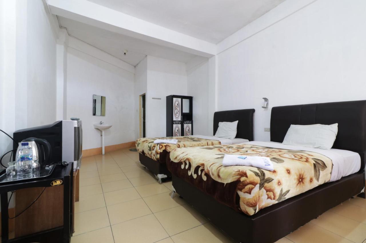 Villa Keluarga Bre Batunanggar Берастаги Экстерьер фото