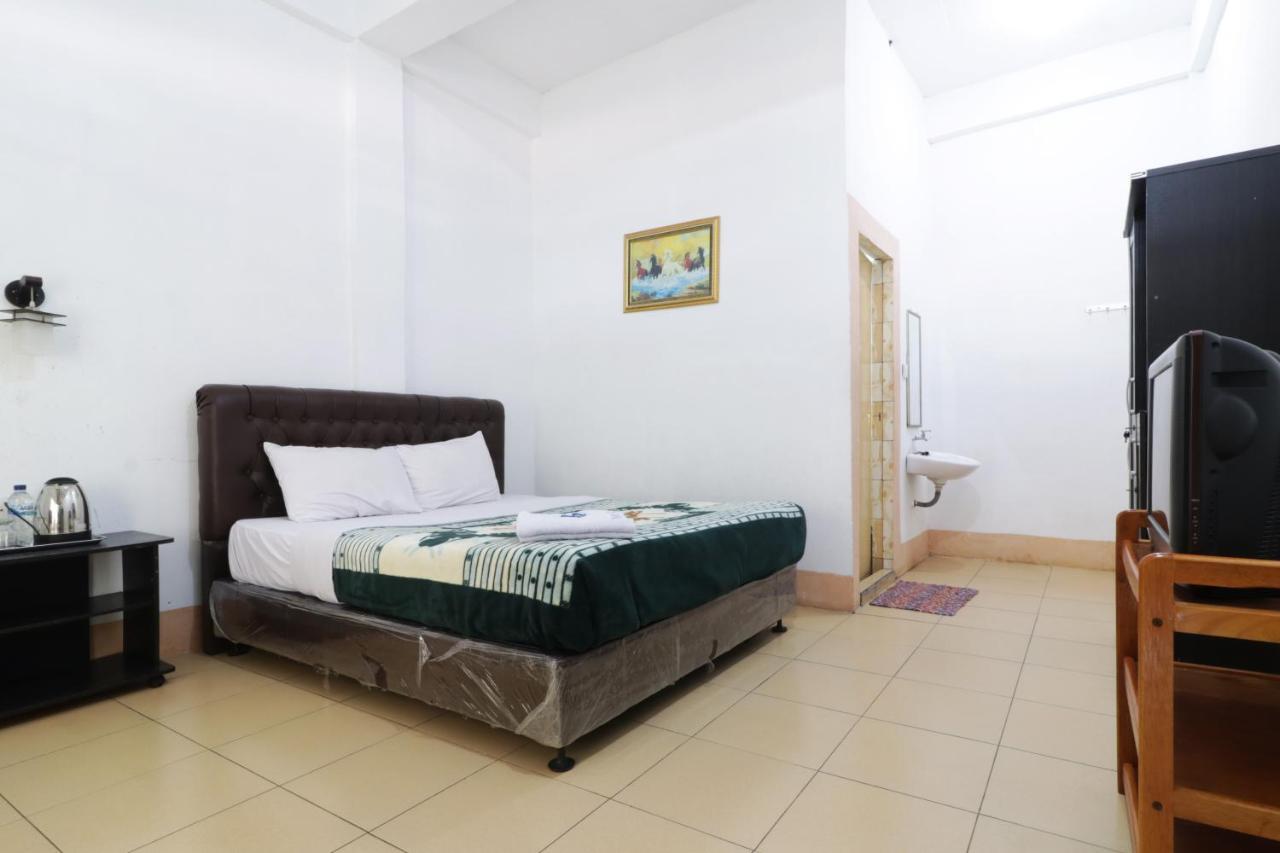 Villa Keluarga Bre Batunanggar Берастаги Экстерьер фото