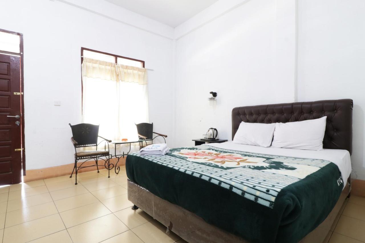 Villa Keluarga Bre Batunanggar Берастаги Экстерьер фото