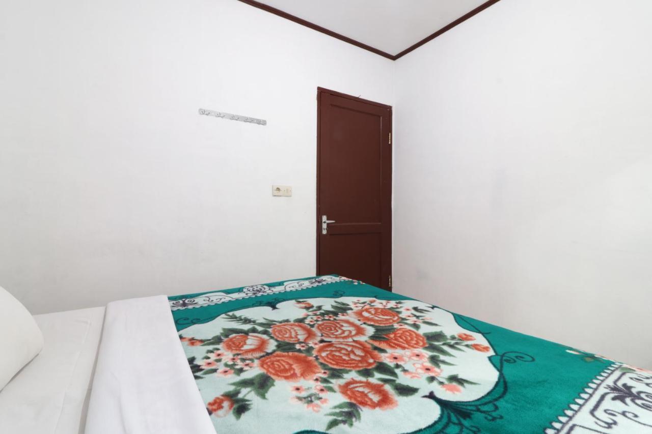 Villa Keluarga Bre Batunanggar Берастаги Экстерьер фото