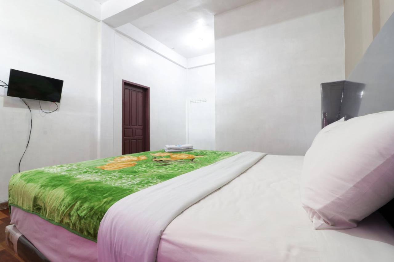 Villa Keluarga Bre Batunanggar Берастаги Экстерьер фото