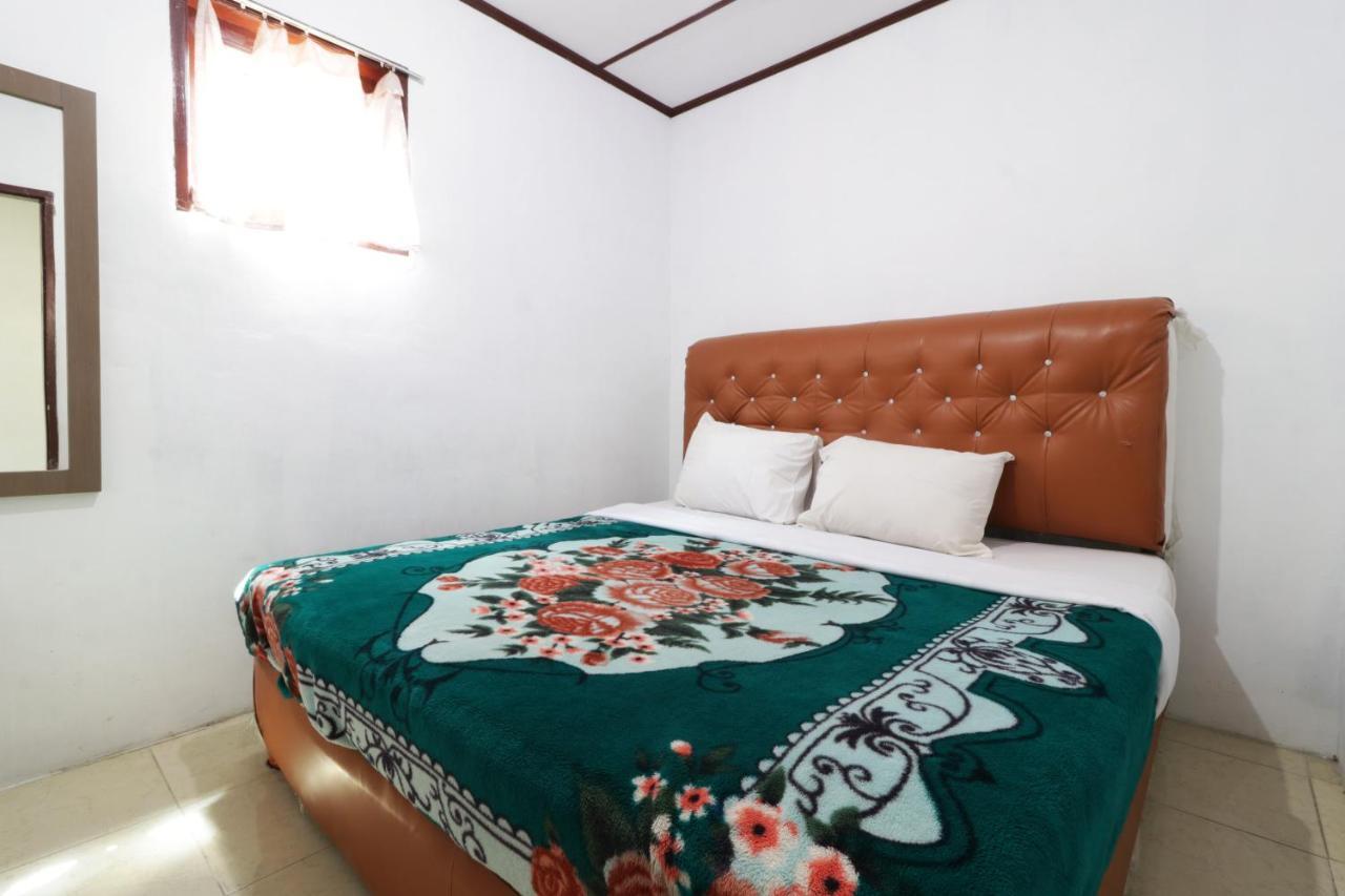Villa Keluarga Bre Batunanggar Берастаги Экстерьер фото